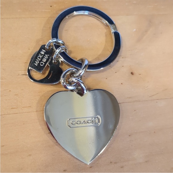 Coach Poppy Multi Graffiti Enamel Paved Crystal Heart Key Ring Fob Keychain - Picture 5 of 6